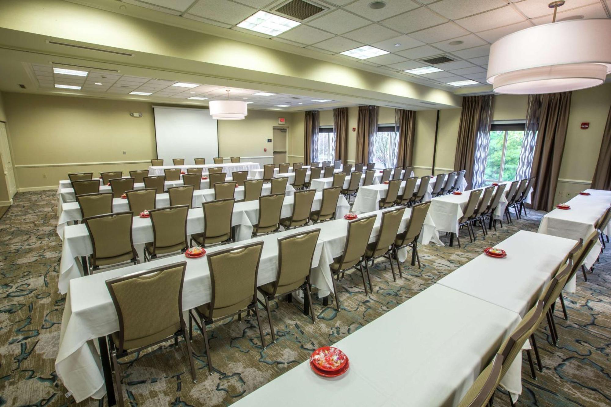 Hilton Garden Inn State College Extérieur photo