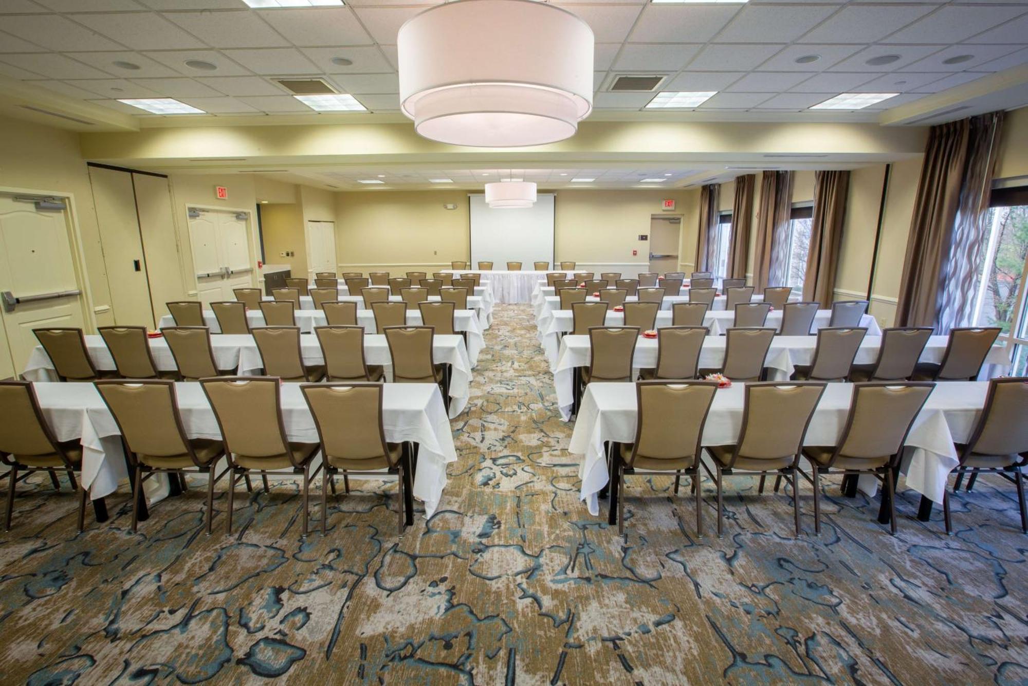 Hilton Garden Inn State College Extérieur photo